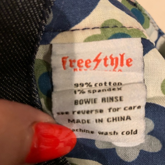 Freestyle Revolution denim capris, size 16 - Picture 6 of 8